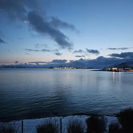 Bright And Modern Apartment With Beautiful View Hammerfest Exterior photo