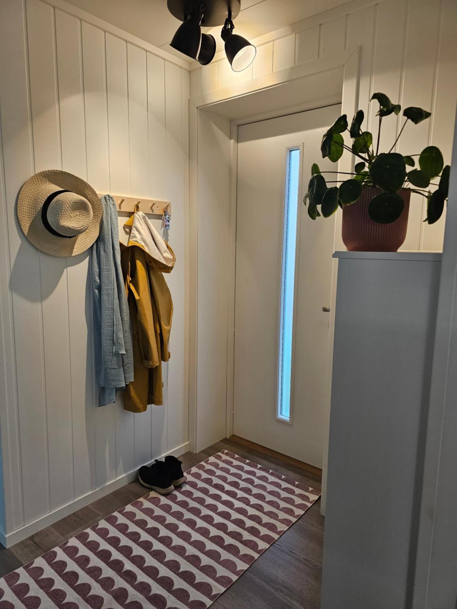 Bright And Modern With Beautiful View Leilighet Hammerfest